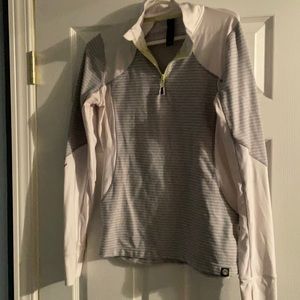 White Quarter zip athletic pullover